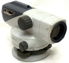 Nivelliergerät Sokkia B 20 im